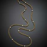 Long yellow gold interwoven necklace with pearls - photo 2