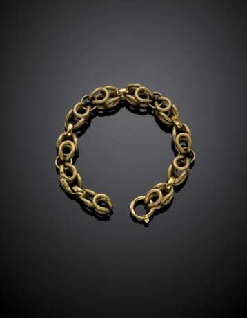 Yellow textured gold chain bracelet - photo 1