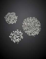 Lot of many diamonds of various shape and size