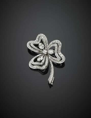 White gold diamond clover brooch in all ct. 3.50 circa - Foto 1