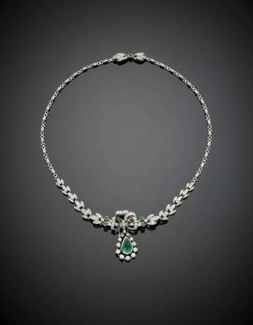 White gold diamond and emerald necklace with central adjustable as cm 3.80 circa brooch with ct. 1.70 circa pear shape emerald - photo 1