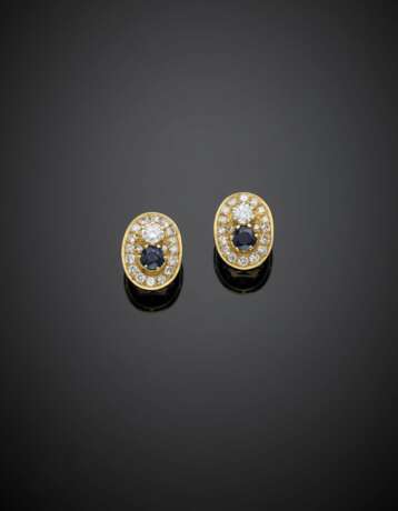 Yellow gold diamond and sapphire earrings - фото 1