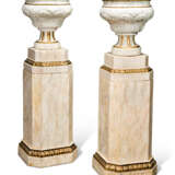 A PAIR OF GREY-VEINED WHITE MARBLE URNS - photo 3