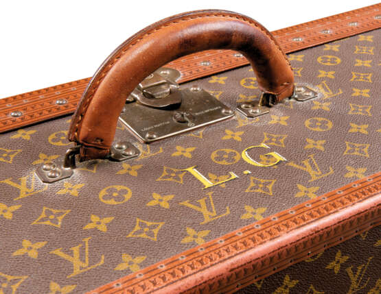 THREE LOUIS VUITTON LUGGAGE TRUNKS - Foto 3