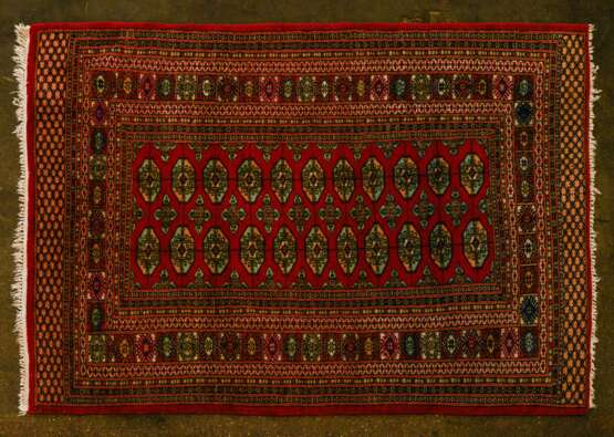 Orientteppich. PAKISTAN, 20. Jahrhundert, 174x125 cm - photo 1