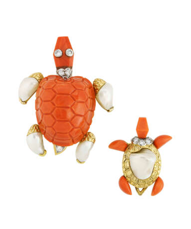 Cartier. CARTIER CORAL, BLISTER PEARL AND DIAMOND TURTLE BROOCHES - photo 1