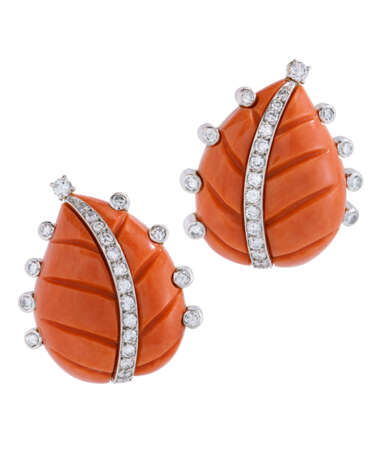 Cartier. CARTIER CORAL AND DIAMOND EARRINGS - фото 1