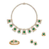 Chaumet. CHAUMET EMERALD AND DIAMOND NECKLACE, BRACELET, EARRING AND RING SUITE - photo 1