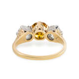 EARLY 20TH CENTURY COLOURED DIAMOND AND DIAMOND RING WITH GIA REPORT - Foto 3