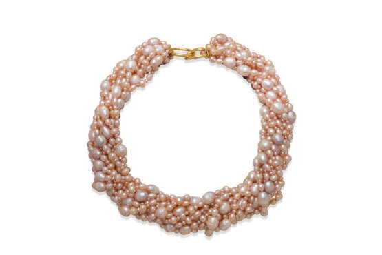 NO RESERVE COLOURED CULTURED PEARL NECKLACE; AND CULTURED PEARL AND GLASS NEGLIGÉ NECKLACE - Foto 3