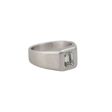 Ring mit Diamant im Smaragdschliff ca. 1,09 ct - Foto 1