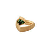 UNIKAT Ring mit grünem Turmalin von 3 ct (graviert), - photo 4