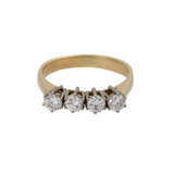 Ring mit 4 Brillanten in Reihe, zusammen ca. 0,8 ct, - photo 2