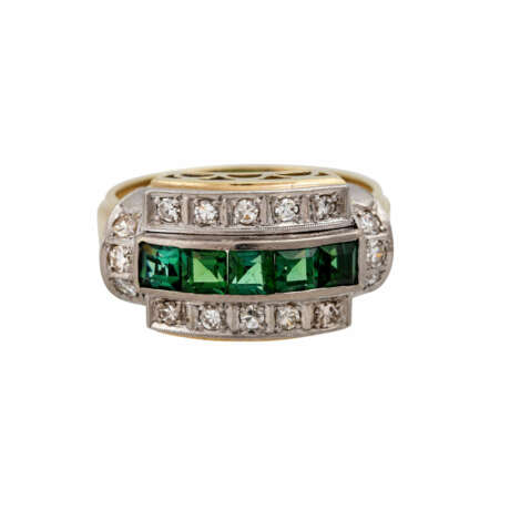 Ring mit 5 grünen Turmalincarrés und 16 Achtkantdiamanten, zusammen ca. 0,2 ct, - Foto 1