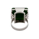 Ring mit quadratischem Nephrit-Jade-Cabochon 2x2 cm, - photo 4