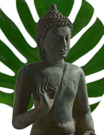 Seltener und bedeutender sitzender Buddha - фото 2