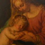 UNBEKANNTER KÜNSTLER, "Die heilige Familie", Öl auf Holz, gerahmt als Altarbild - фото 4