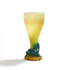 Vase mit Smaragdeidechse