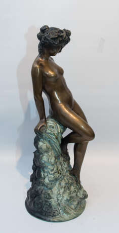 "WEIBLICHER AKT", Bronze ziseliert und patiniert, 20. Jahrhundert - фото 3