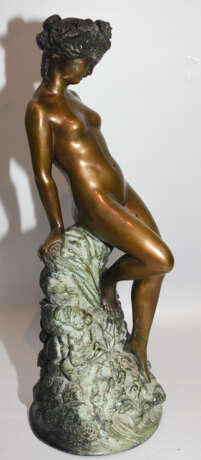 "WEIBLICHER AKT", Bronze ziseliert und patiniert, 20. Jahrhundert - Foto 6