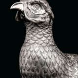 A LARGE AND RARE SILVER WINE EWER IN THE FORM OF A PHEASANT ... - фото 5