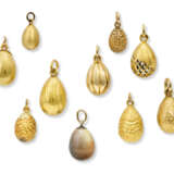 TEN JEWELLED GOLD AND PORCELAIN EGG PENDANTS - photo 2