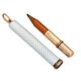 A TWO-COLOUR GOLD-MOUNTED GUILLOCHÉ ENAMEL PENCIL HOLDER - фото 2