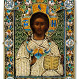 A SILVER-GILT CLOISONNÉ ENAMEL AND SEED-PEARL ICON OF CHRIST... - Foto 1