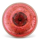 A RED GLASS VASE - photo 3