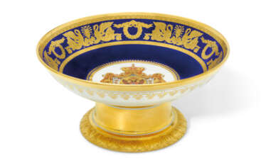 A PORCELAIN TAZZA FROM THE CORONATION SERVICE OF EMPEROR NIC...