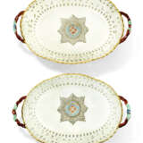 TWO PORCELAIN BASKETS FROM THE SERVICE OF THE ORDER OF ST AN... - Foto 2