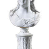 AN ORMOLU-MOUNTED BISCUIT PORCELAIN BUST OF CATHERINE THE GR... - фото 1