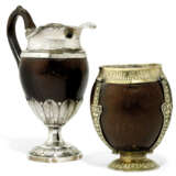 A SILVER-MOUNTED COCONUT EWER AND BRATINA - Foto 1