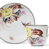 A SOVIET PORCELAIN CUP AND SAUCER - photo 1