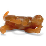 A JEWELLED AGATE MODEL OF A BLOODHOUND - photo 4