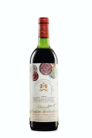 Château Mouton-Rothschild. Château Mouton-Rothschild 1978 - photo 1