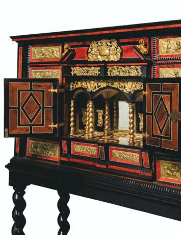 A FLEMISH GILT-METAL MOUNTED AND PARCEL-GILT TORTOISESHELL, EBONY AND IVORY CABINET-ON-STAND - photo 4