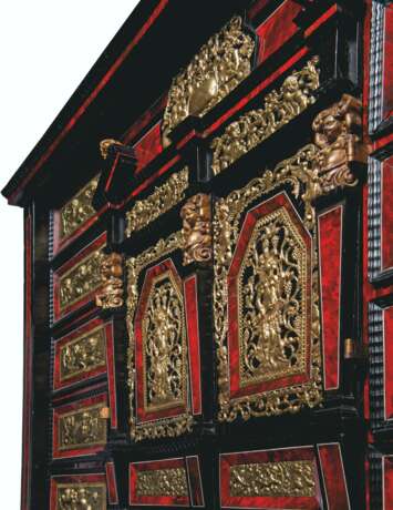 A FLEMISH GILT-METAL MOUNTED AND PARCEL-GILT TORTOISESHELL, EBONY AND IVORY CABINET-ON-STAND - photo 6