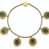  AN ITALIAN GOLD-MOUNTED NECKLACE SET WITH MICROMOSAIC PLAQUES - Foto 2