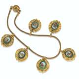  AN ITALIAN GOLD-MOUNTED NECKLACE SET WITH MICROMOSAIC PLAQUES - фото 4