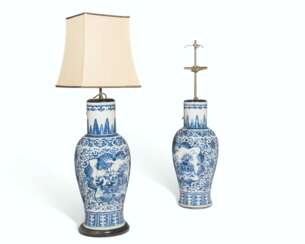 A PAIR OF CHINESE BLUE AND WHITE VASES