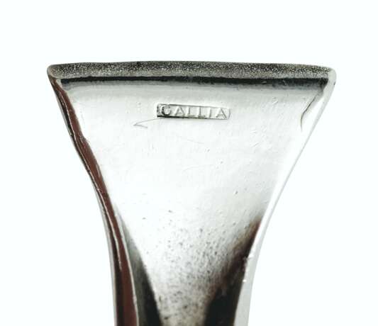 Gallia, Orfeverie. A GROUP OF FORTY-THREE FRENCH SILVER-PLATED NOVELTY KNIFE-RESTS - photo 2