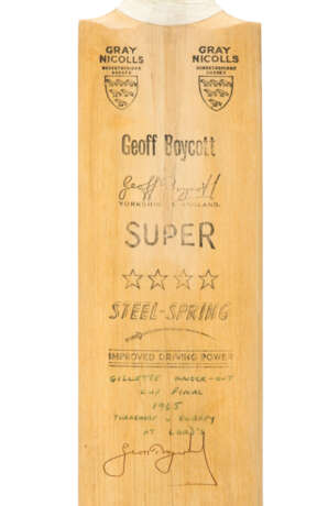 GEOFFREY BOYCOTT GILLETTE CUP FINAL BAT - фото 3