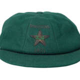 INTIKHAB ALAM'S PAKISTAN GREEN CAP - Foto 1