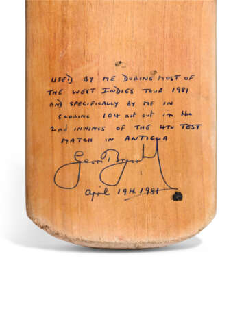 GEOFFREY BOYCOTT BAT - photo 3