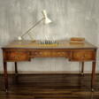 Старинный письменный стол - Покупка в один клик