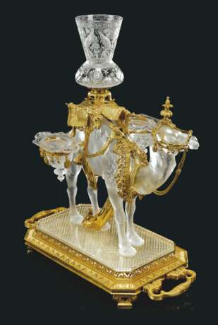 Baccarrat. A FRENCH ORMOLU AND CUT-CRYSTAL, BLOWN AND FROSTED-GLASS CAM... - фото 3