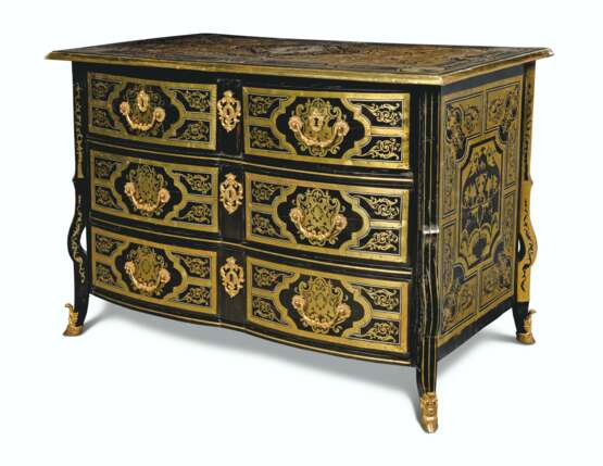 A LOUIS XIV ORMOLU-MOUNTED EBONY, BRASS AND PEWTER 'BOULLE' ... - photo 2