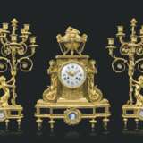 Beurdeley, Alfred. A FRENCH TOLE AND JASPERWARE-MOUNTED ORMOLU THREE-PIECE CLOC... - photo 2