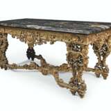A FRENCH GILTWOOD CENTRE TABLE - Foto 3